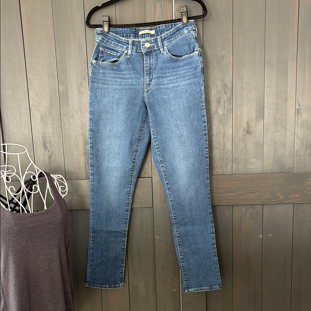 Levi’s Women's Classic Mid Rise Skinny Jeans Size 30